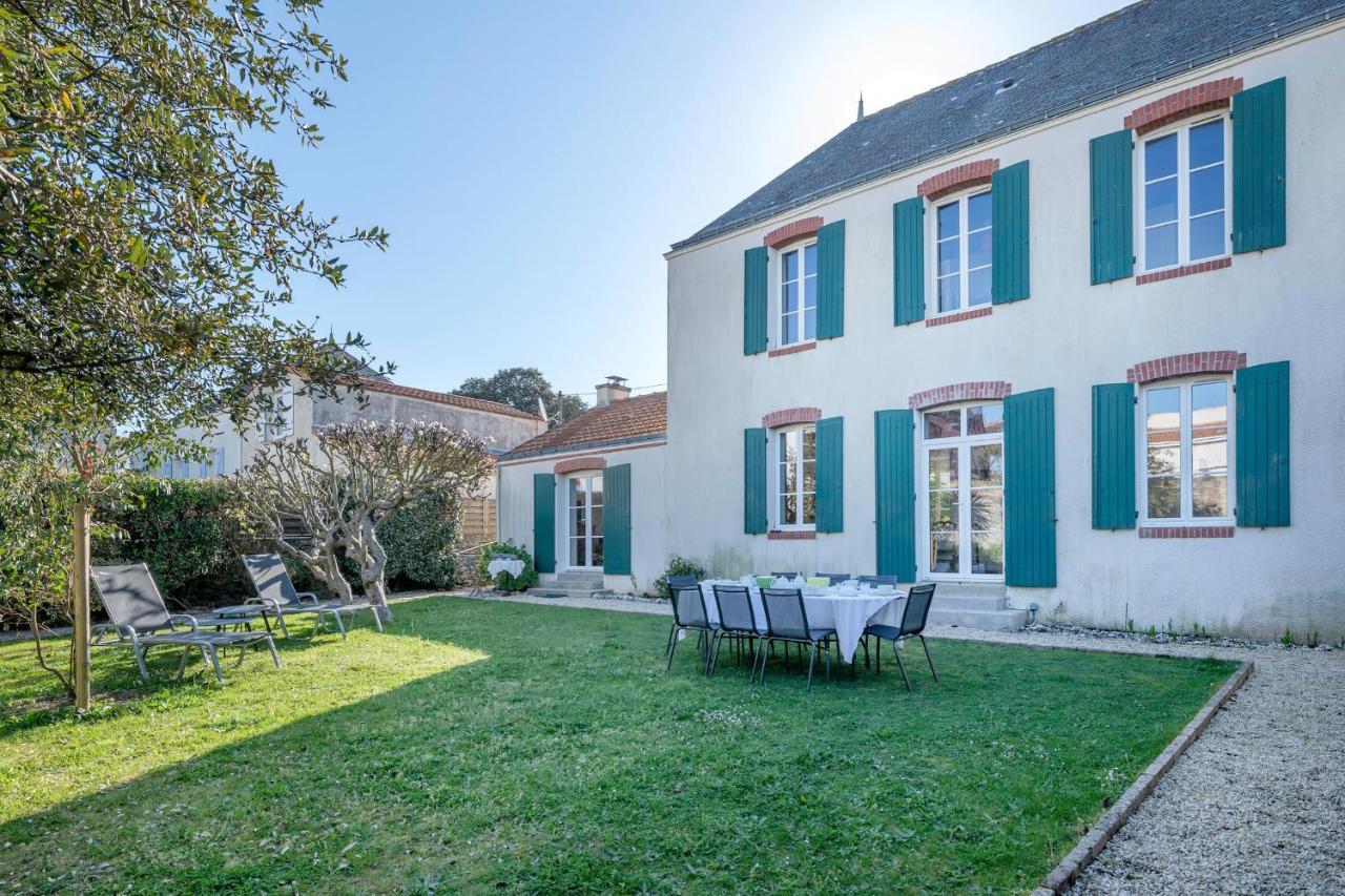 Demeure Familiale De Prefailles Pour 12 Personnes Villa Luaran gambar