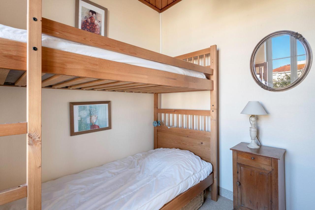 Demeure Familiale De Prefailles Pour 12 Personnes Villa Luaran gambar